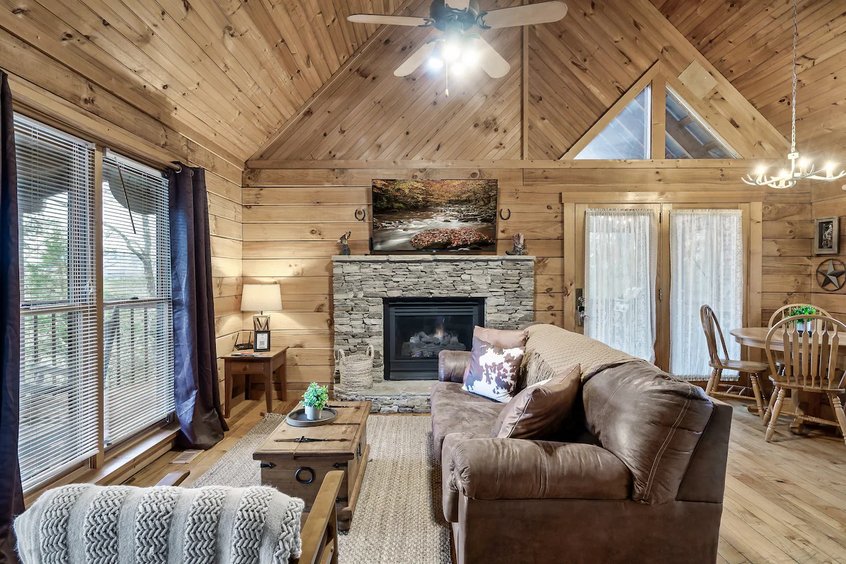 A Romantic Smoky Mountain Cabin